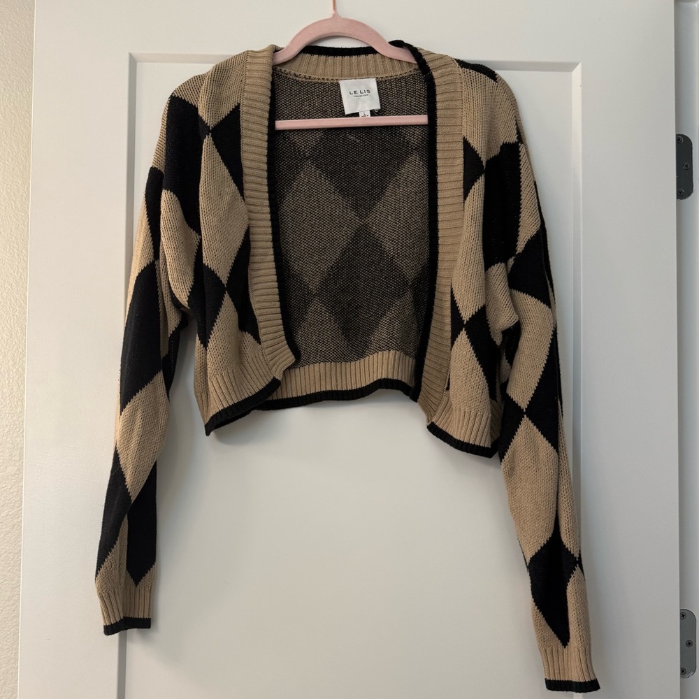 Le Lis Black and Tan cropped Argyle Cardigan